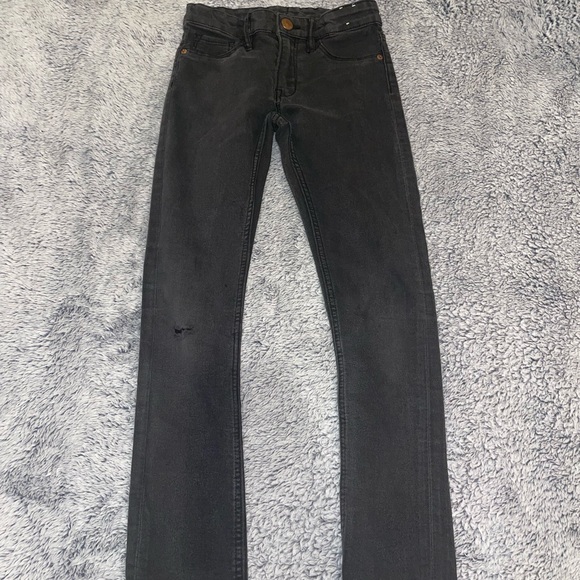 H&M Girls Skinny Fit Straight Leg Jeans - Picture 2 of 7